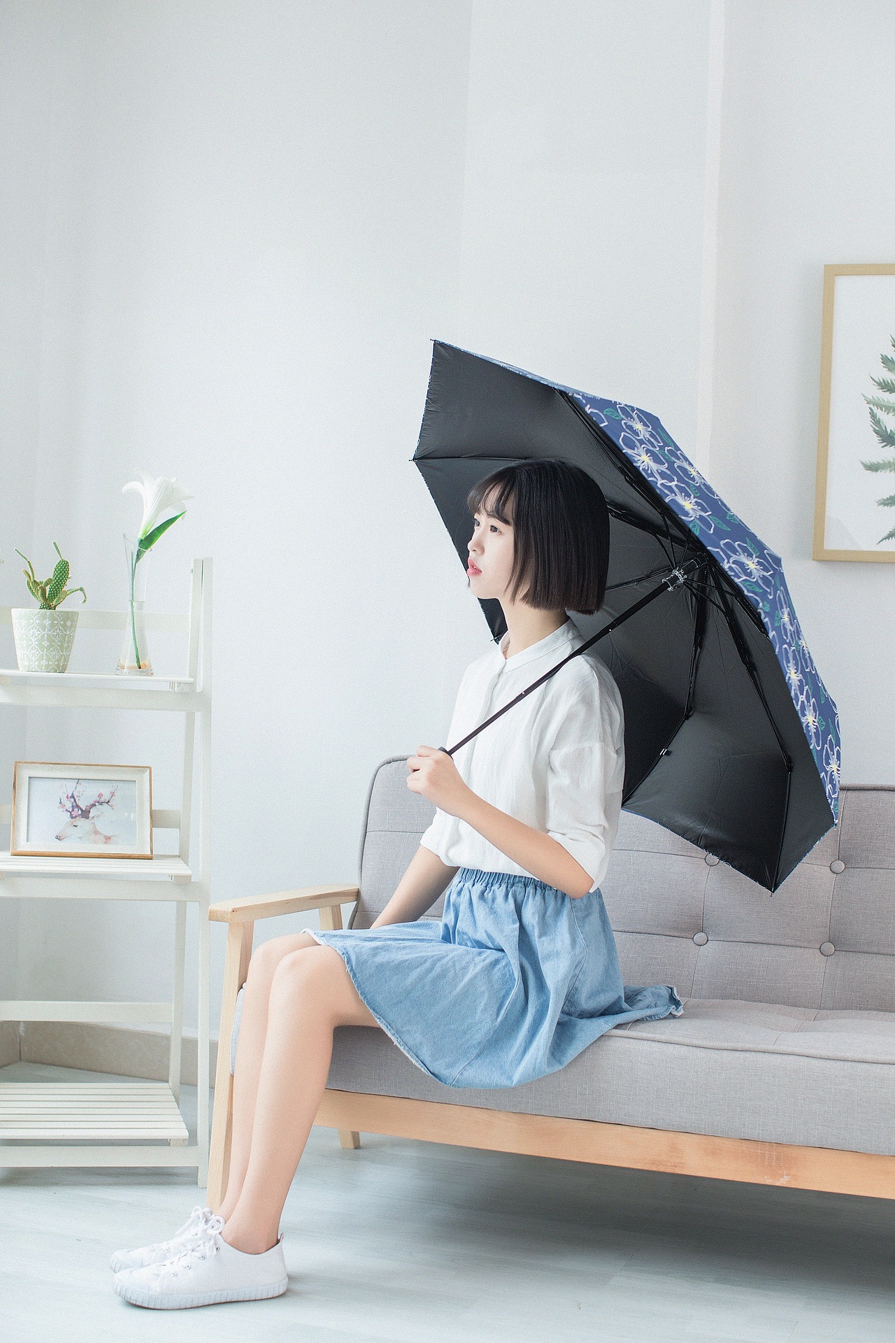 NEW - 白梨花 - 黑板涂鸦(价值4.5亿)- 空白格 - 心树之芽