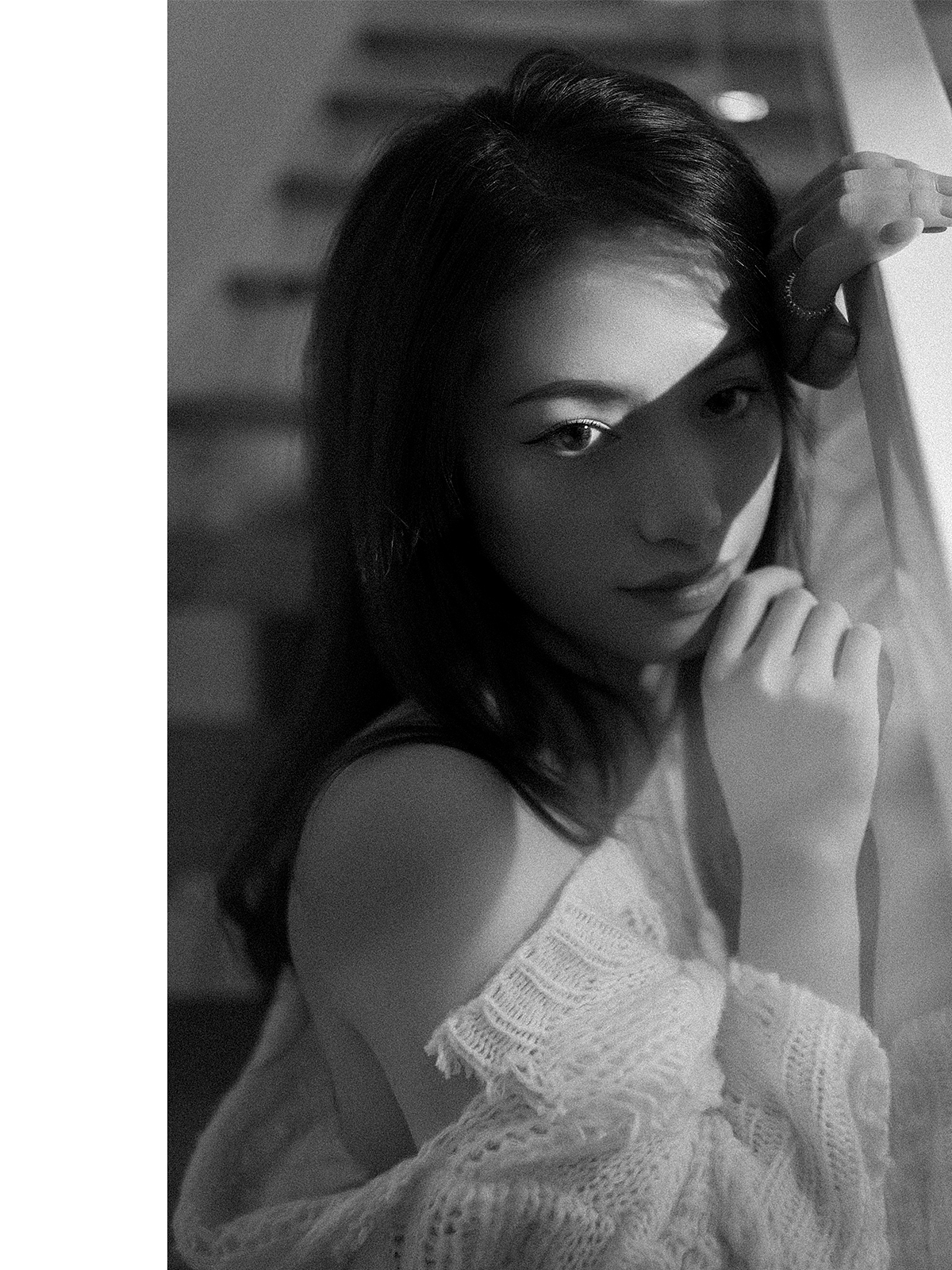 周末宅家拍摄白毛衣