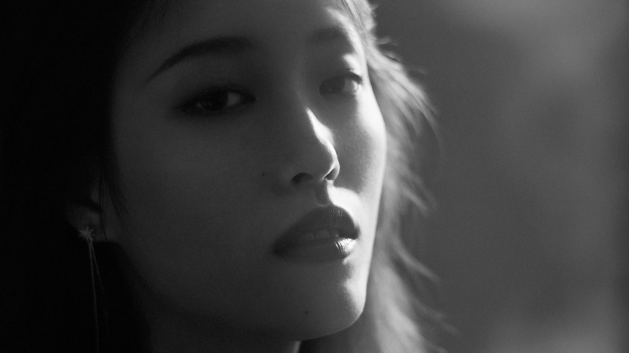 找不到出口的情绪 突然染上了光