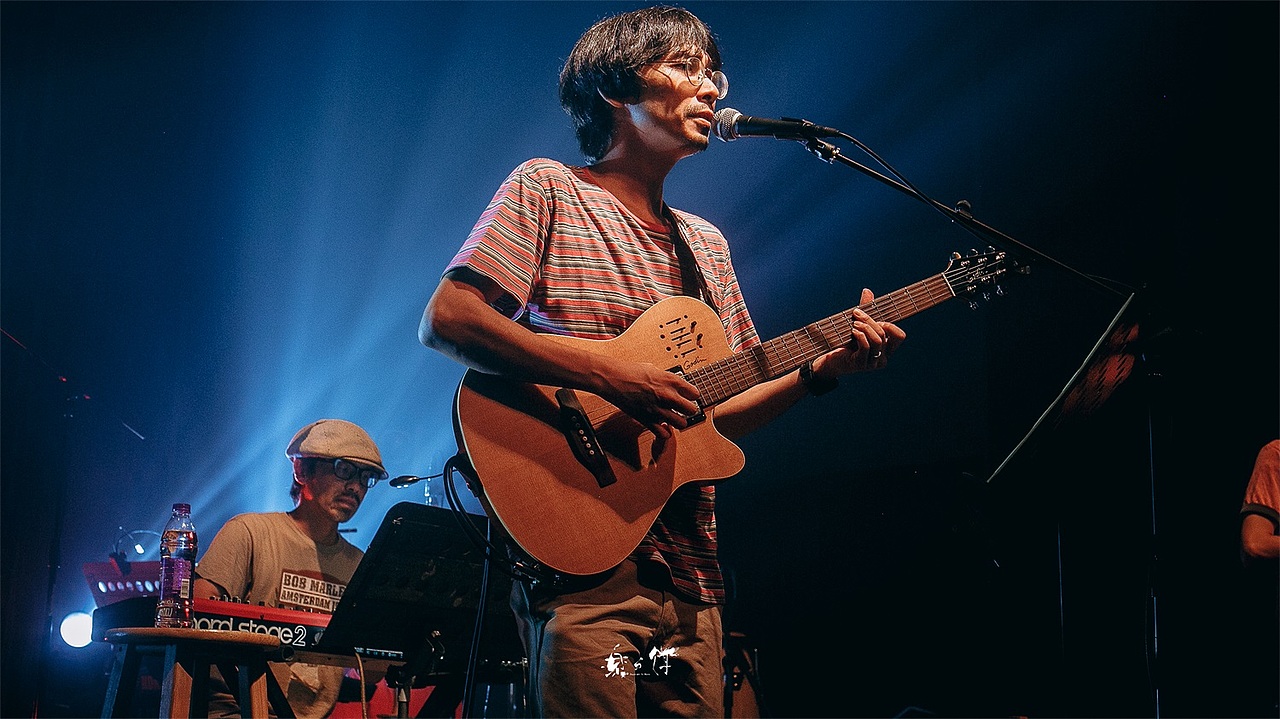 2018年 - 现场音乐LIVE演出 记录回顾（图ZMTQzMTUxMjM2） - 人像摄影 - 站酷设计师乐与饵原创素材 - 站酷ZCOOL