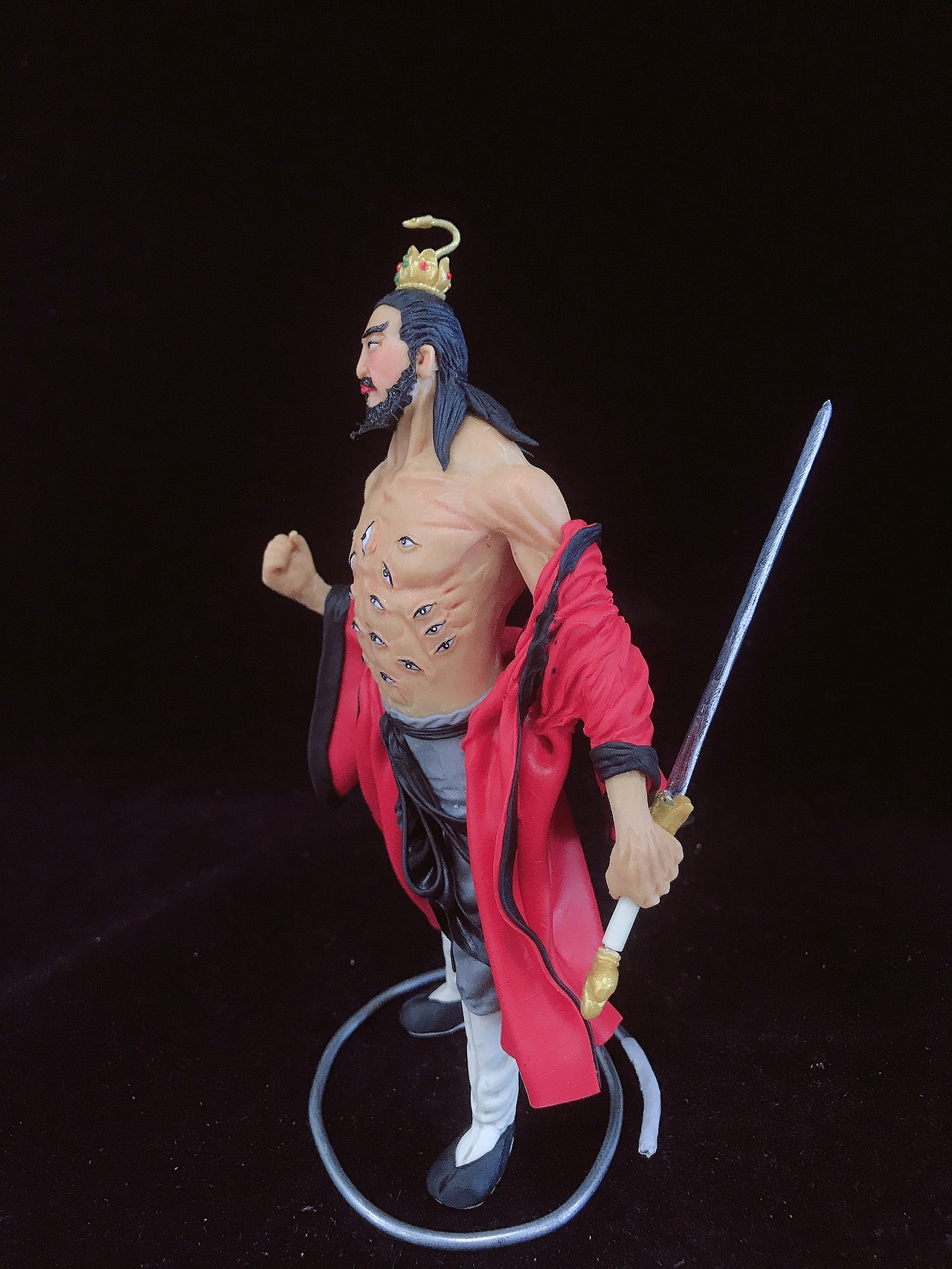 (又称多目怪,大蜈蚣成精)兵器是宝剑,唐僧被七只蜘蛛精捉住,八戒,悟空