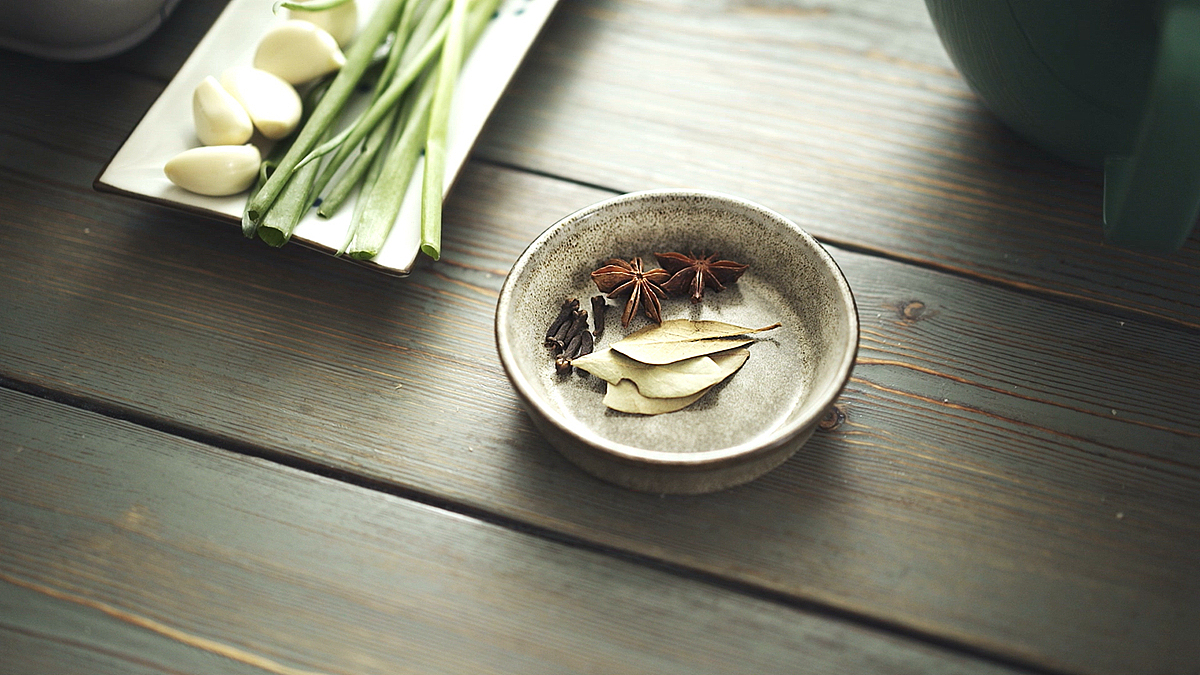 味蕾时光 | 藤椒鸡（图ZNDc5NjUzMTI=） - 产品摄影 - 站酷设计师小蓝叔原创素材 - 站酷ZCOOL