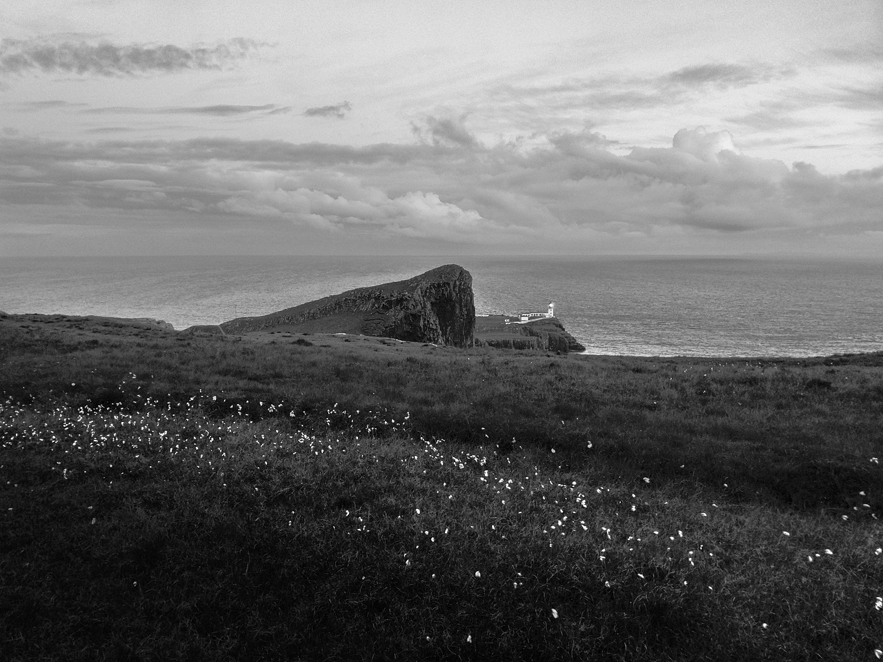 黑白丨苏格兰天空岛·自然生长（图ZMTIzNTU3MzUy） - 风光摄影 - 站酷设计师阿猴HOSEA原创素材 - 站酷ZCOOL