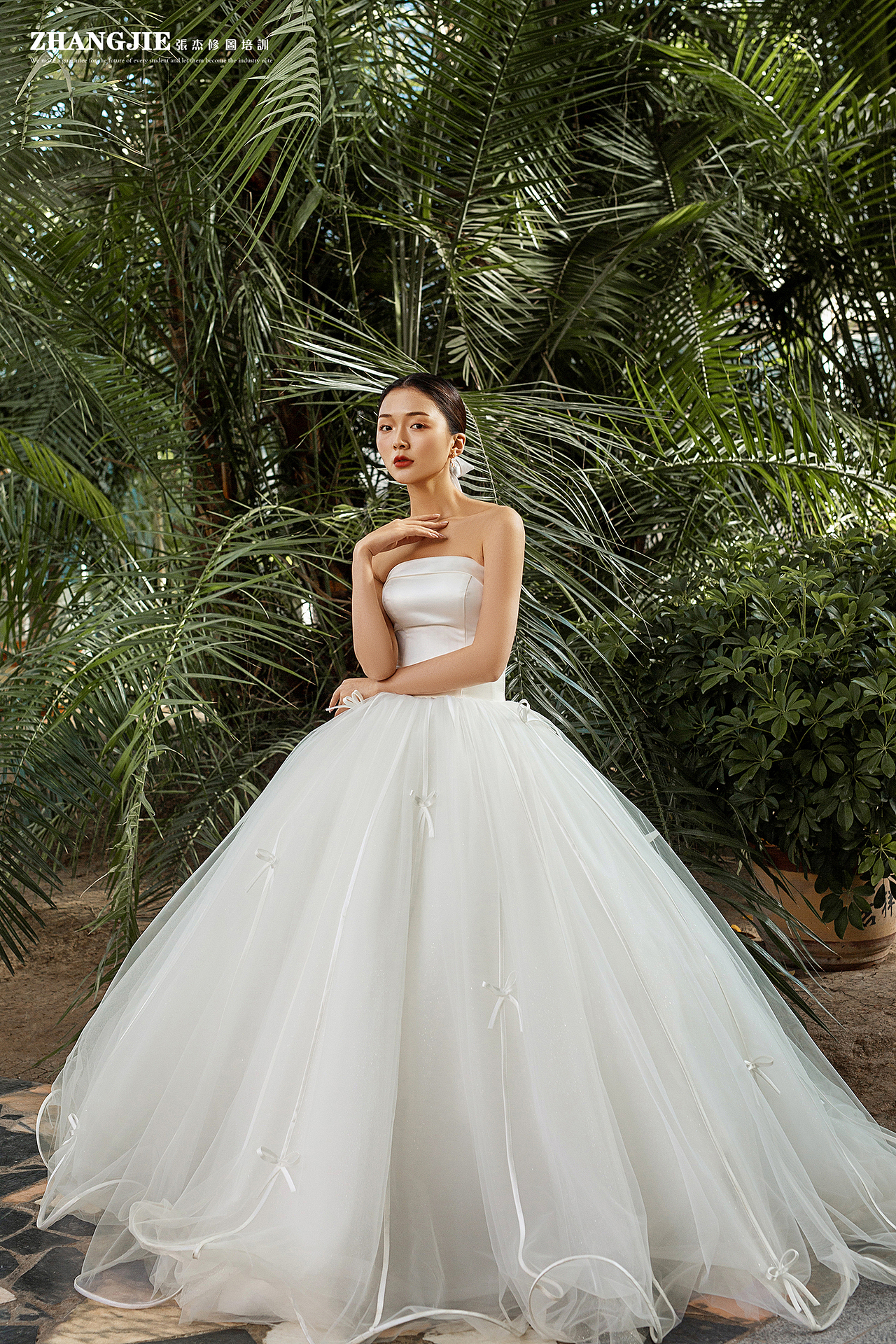 树荫中（图ZMjgxNzI4NDky） - 人像摄影 - 站酷设计师张杰修图培训机构原创素材 - 站酷ZCOOL