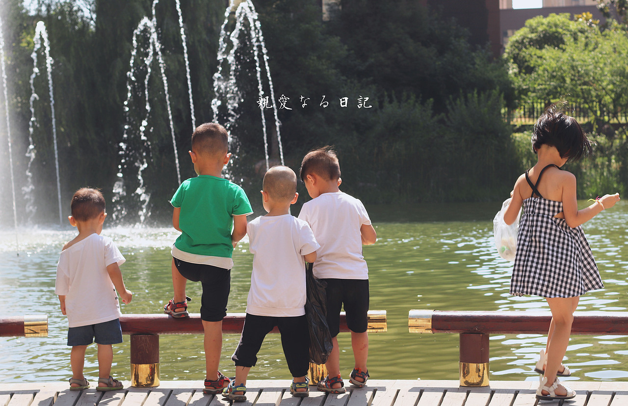 姐弟们（图ZMTE5MTk0OTIw） - 人像摄影 - 站酷设计师薄荷味的笑原创素材 - 站酷ZCOOL