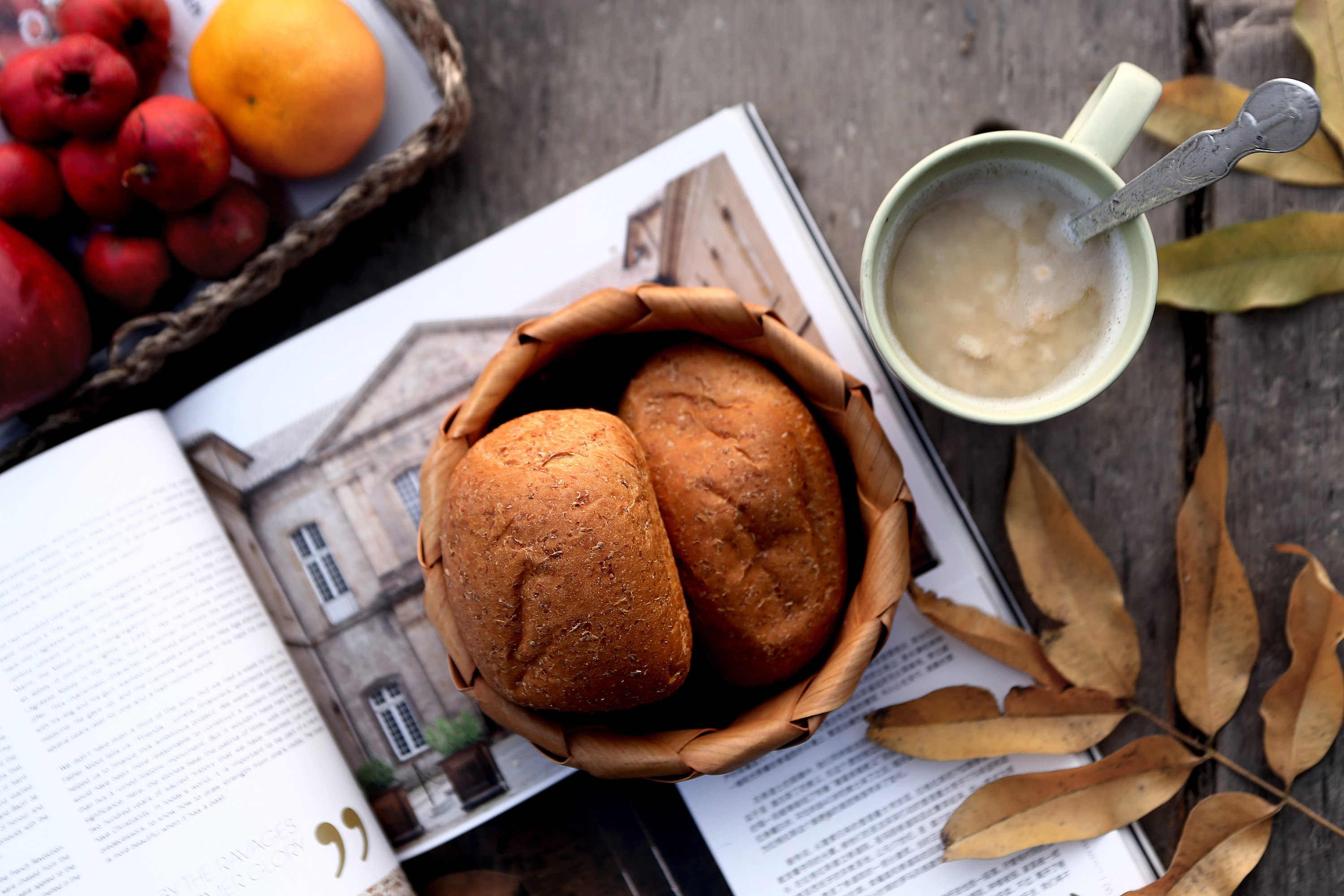 周末郊游拍照 难得清静 美食拍摄 户外静物水果面包拍摄