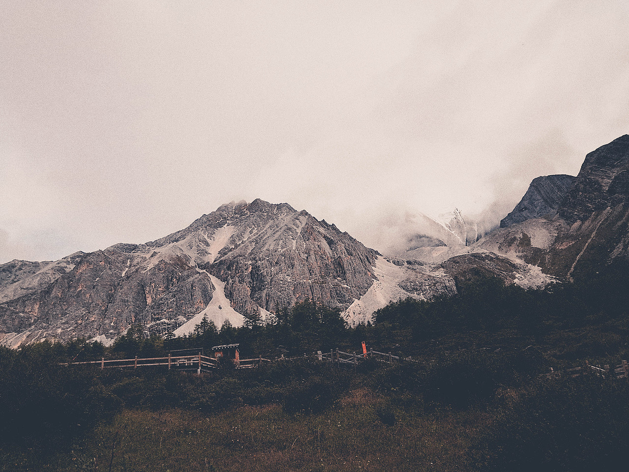 稻城，We Coming！（图ZMjI1Mzc5MzQ0） - 人文/纪实摄影 - 站酷设计师有人爱茶煲原创素材 - 站酷ZCOOL