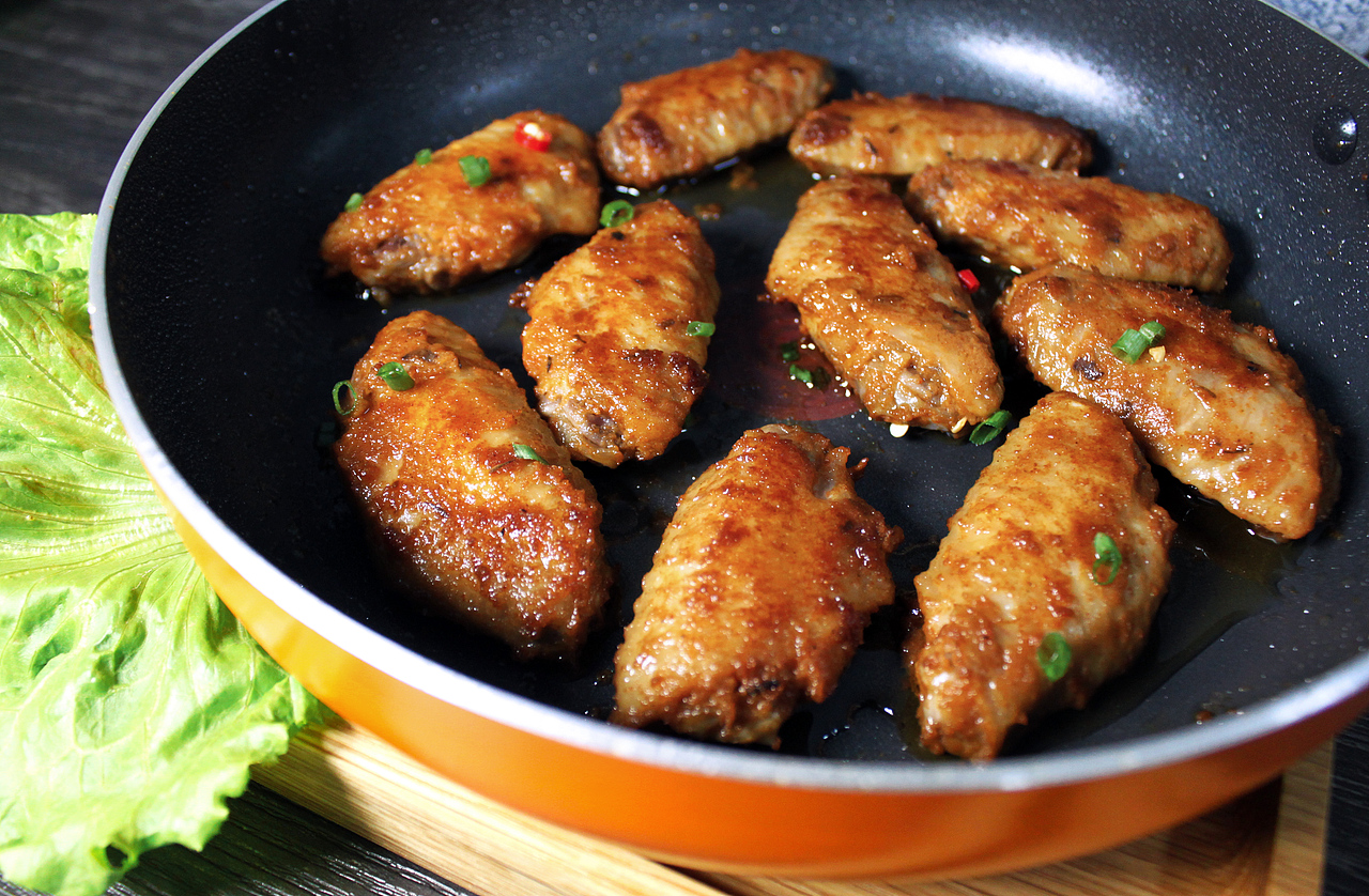 鸡中翅油煎 速冻产品摆拍 淘宝拍摄 烤翅（图ZODY1Mzk2OTY=） - 产品摄影 - 站酷设计师心中火原创素材 - 站酷ZCOOL