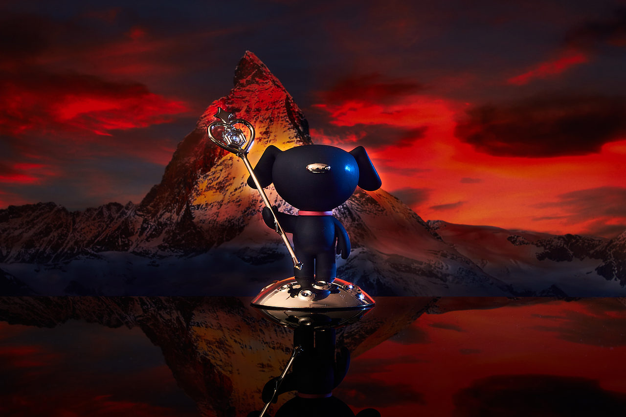 炫酷小黑狗（图ZMjk3MDEyMDIw） - 产品摄影 - 站酷设计师团子产品摄影原创素材 - 站酷ZCOOL