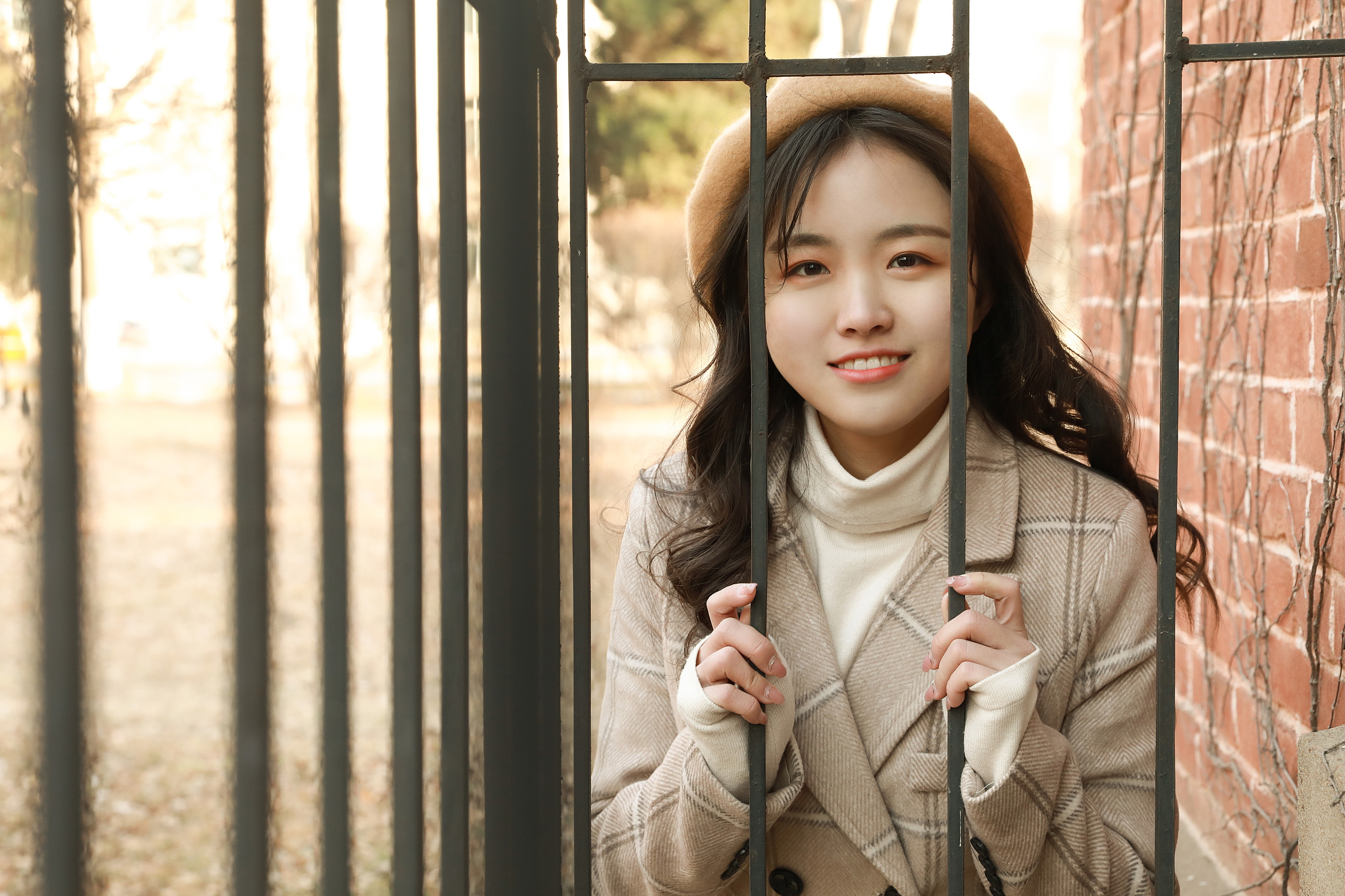 秋季校园少女冬日暖阳|摄影|人像摄影|myra马 - 原创作品 - 站酷