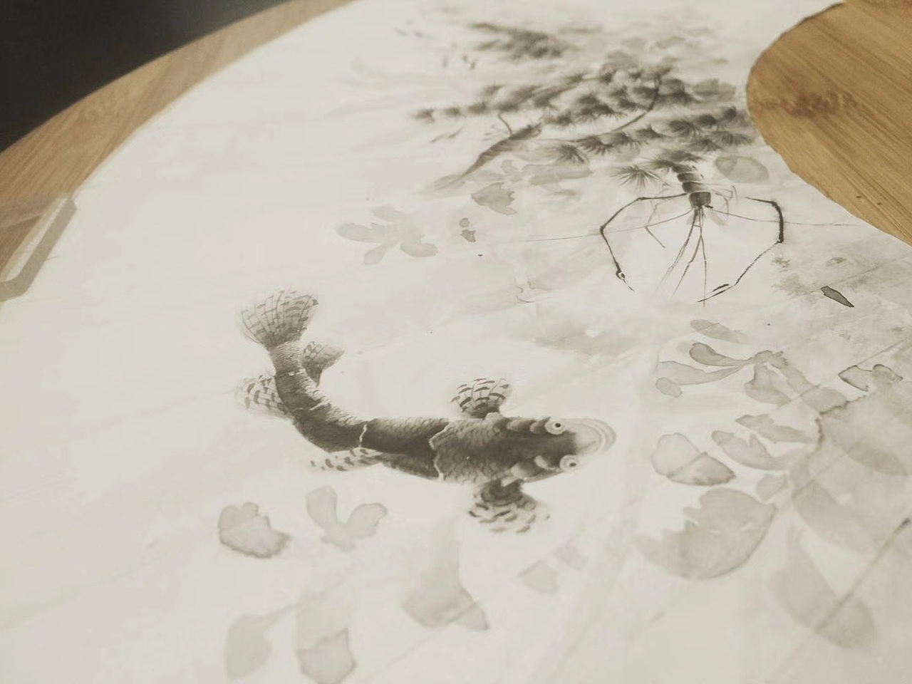 清凉一夏，落花游鱼（图ZMTI2MTQwMjEy） - 绘画 - 站酷设计师楚月轻尘原创素材 - 站酷ZCOOL