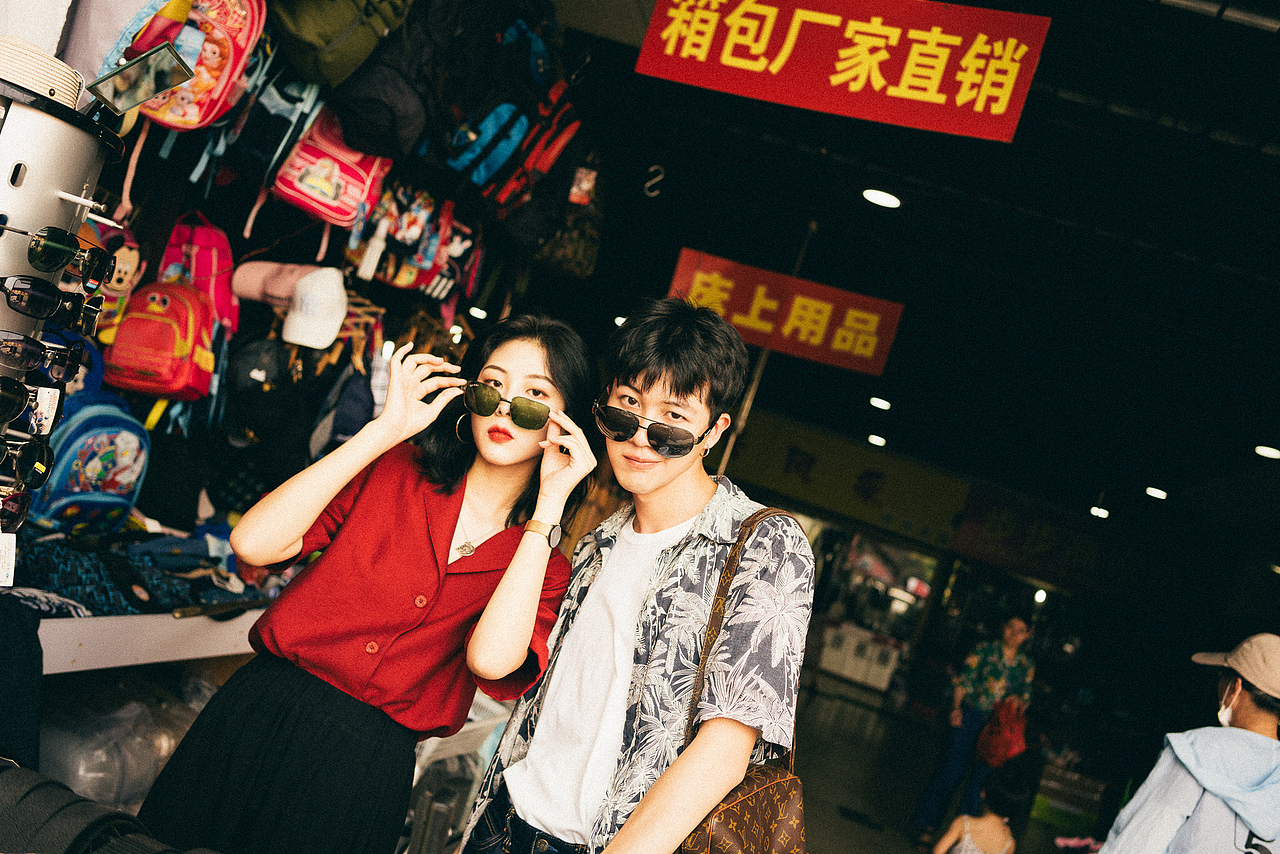 “虽然物以稀为贵，但还是想给你很多很多爱。”（图ZMTI1NTk1MTM2） - 人像摄影 - 站酷设计师林走心原创素材 - 站酷ZCOOL