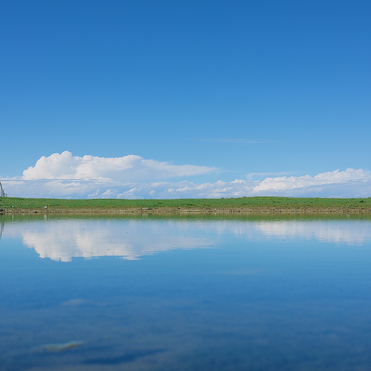 青海湖边（图ZMjE2NzE2NDA0） - 风光摄影 - 站酷设计师再见陈生原创素材 - 站酷ZCOOL