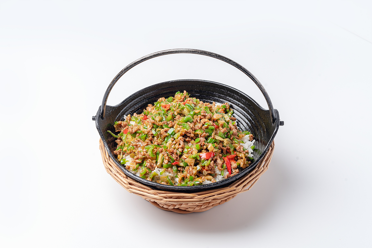 一位恩施姑娘的吊锅饭 - 土家姑娘吊锅