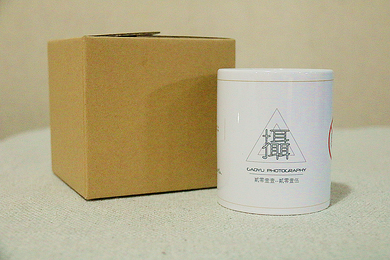 “摄、计、诗”个人概念书籍装帧及周边设计