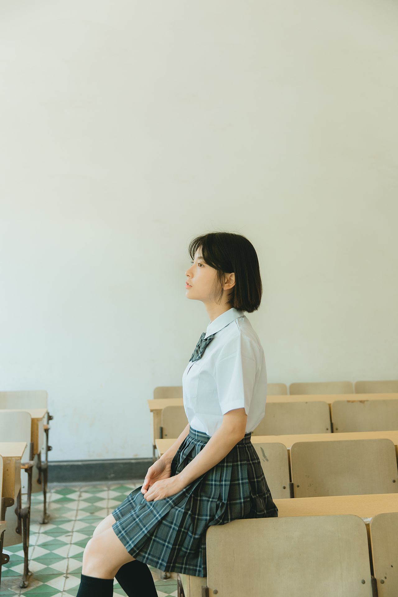 等你下课（图ZMTE5Mjk1MjA0） - 人像摄影 - 站酷设计师爬小宝原创素材 - 站酷ZCOOL