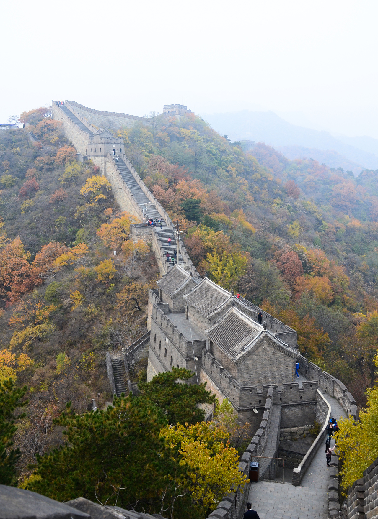 秋色中的慕田峪长城