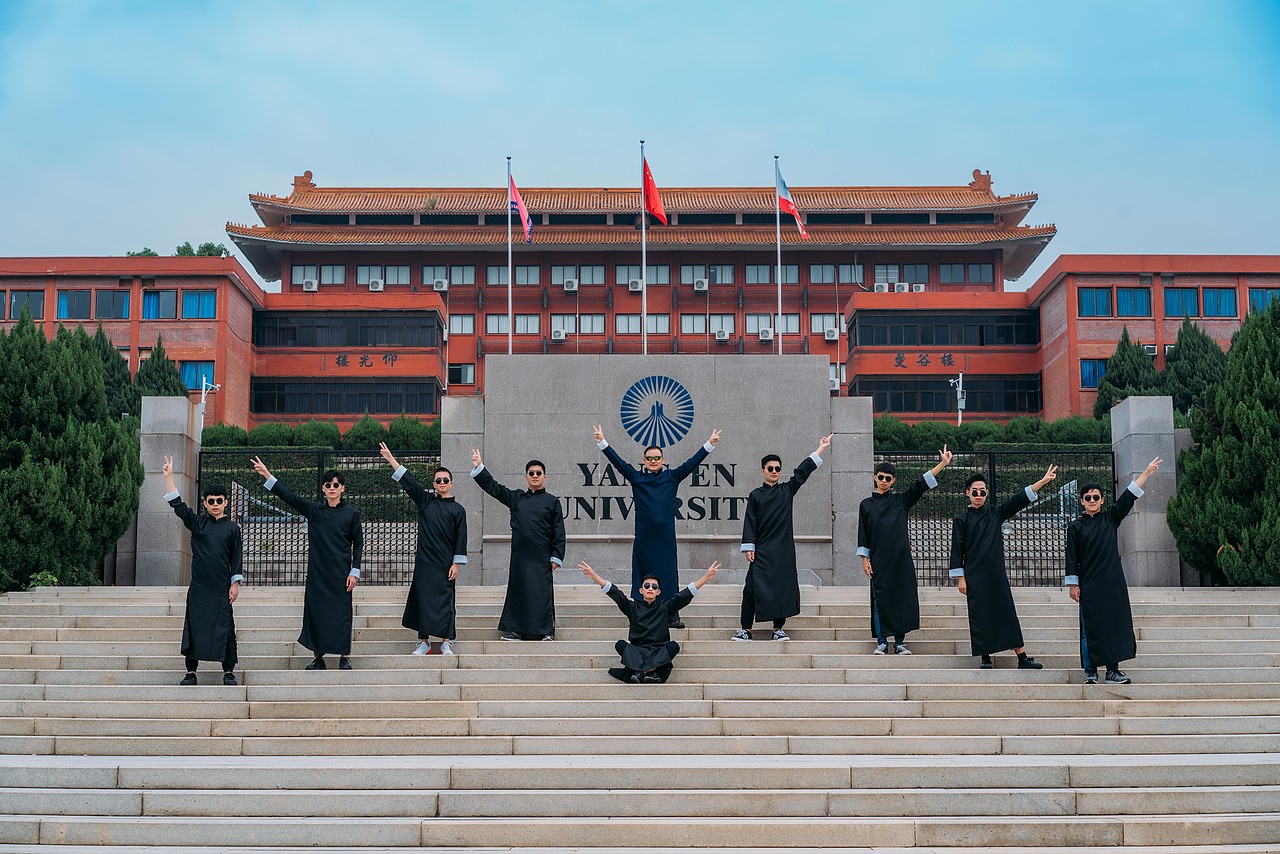 仰恩大学毕业照