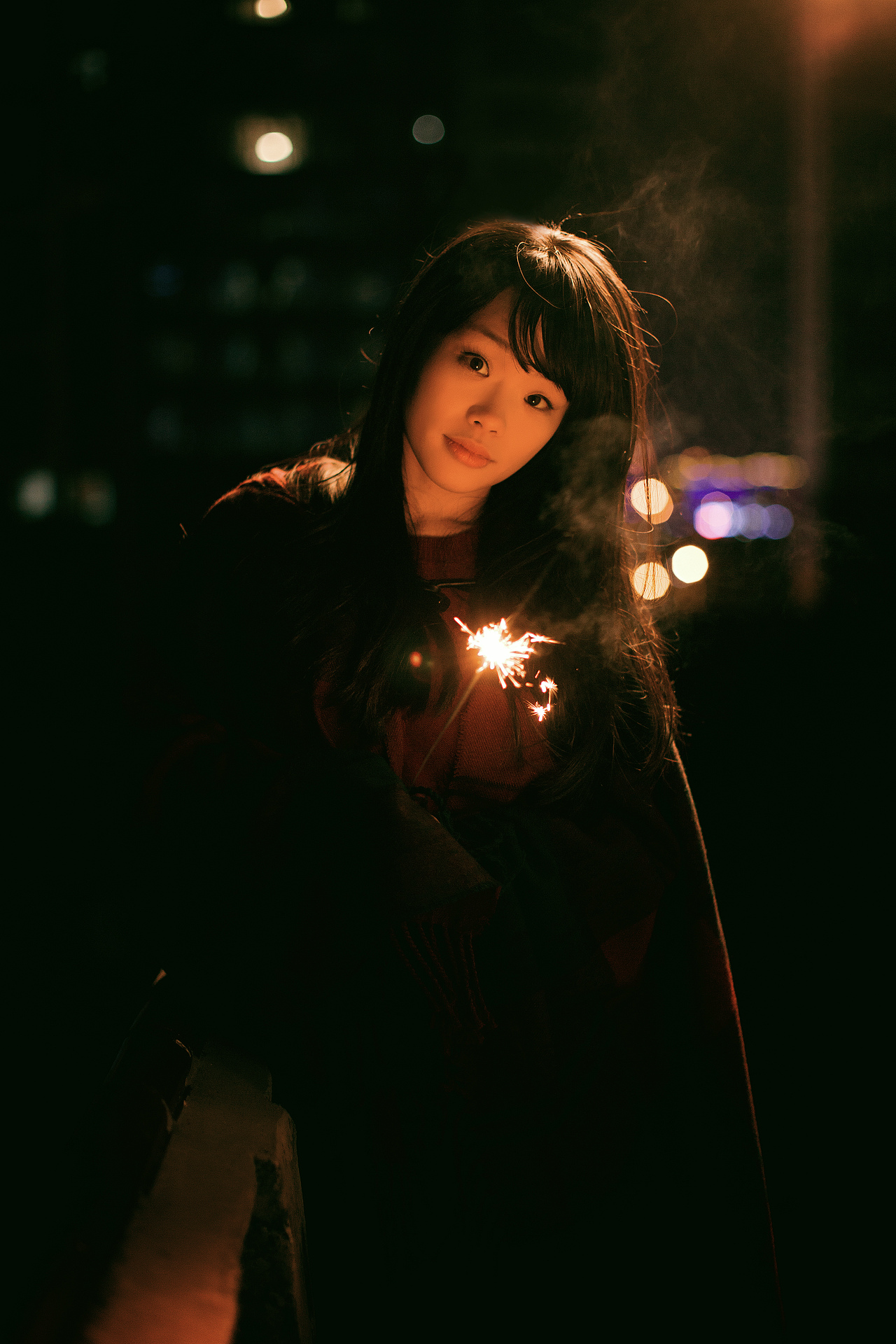 烟花易冷人愈暖