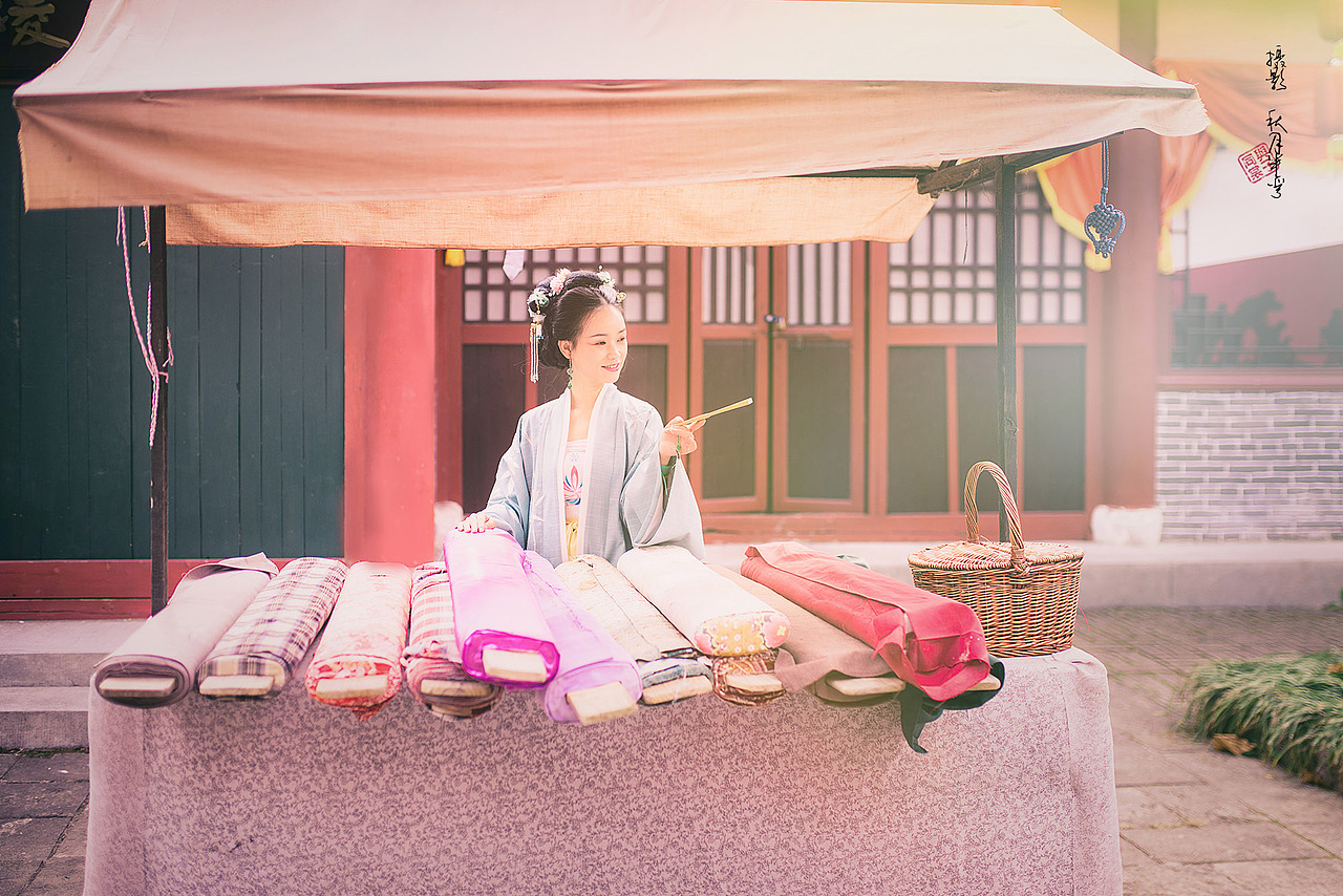 摄于横店秦王宫、清明上河图的汉服人像（图ZMTA4MDUzNDQ4） - 人像摄影 - 站酷设计师秋月半弯原创素材 - 站酷ZCOOL