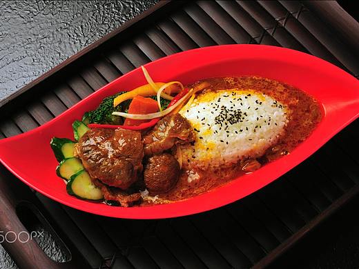 美食类的APP界面