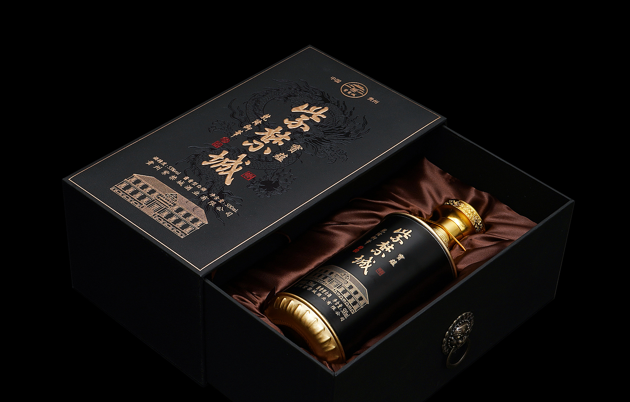 紫禁城x找玖创意 I 宝蕴酱香酒