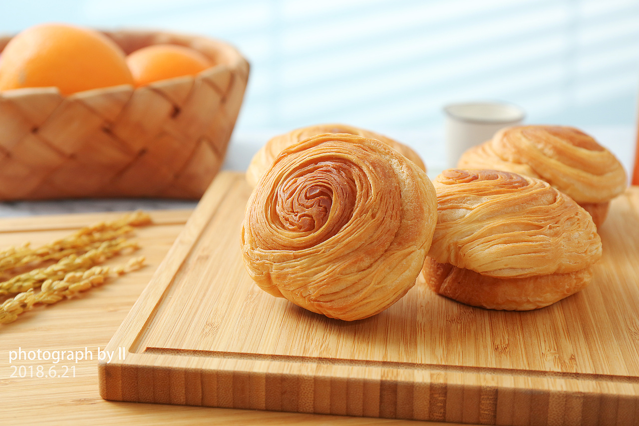 手撕面包（图ZMTE4ODYzNjQw） - 产品摄影 - 站酷设计师还声原创素材 - 站酷ZCOOL