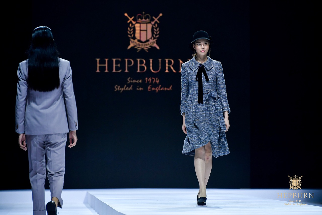 镶饰-純手工刺繡-可拆换耳飾（图ZMTM5NzM3MjAw） - 首饰设计 - 站酷设计师劉阿冰原创素材 - 站酷ZCOOL