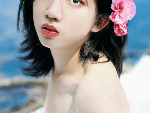 湖中少女
