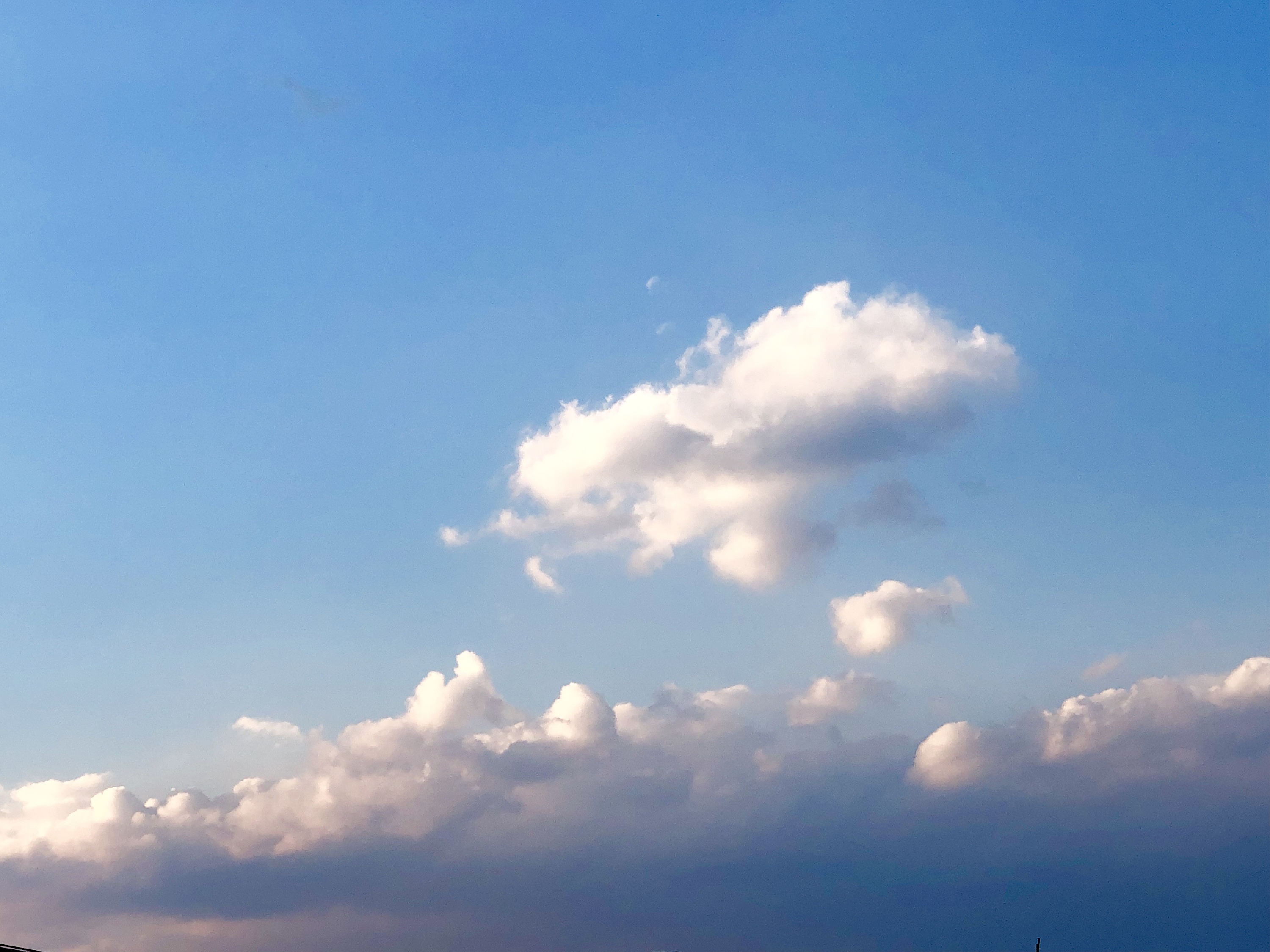 云朵对天空的钟情|摄影|风光摄影|走路一定要听歌 - 原创作品 - 站酷 (ZCOOL)