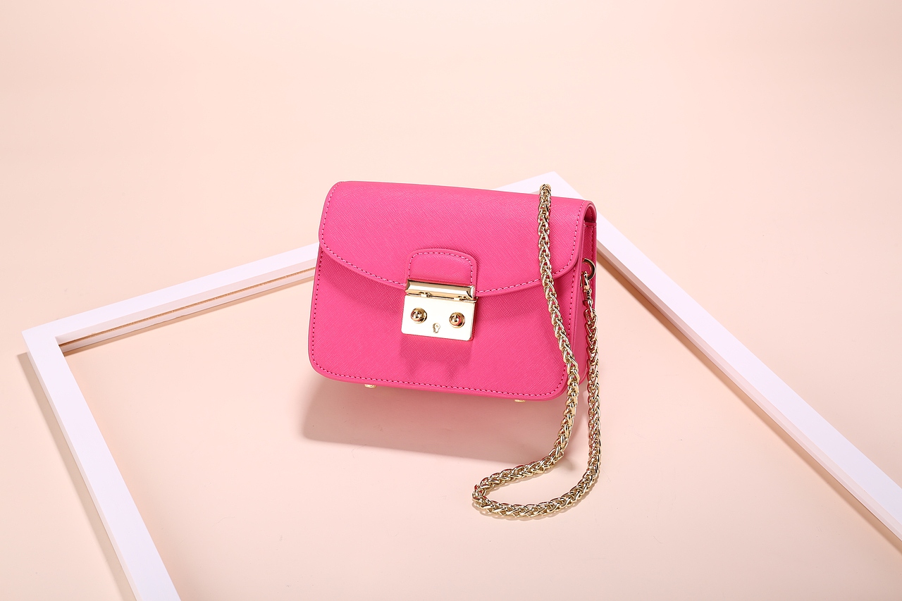 女包（图ZMTc2MDU5NTE2） - 产品摄影 - 站酷设计师ilovesmile原创素材 - 站酷ZCOOL