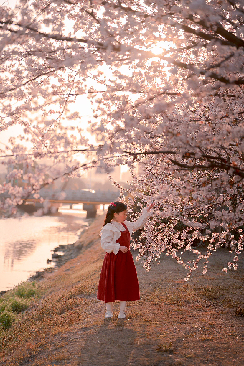 春天真好看！（图ZMzY0OTIzNTM2） - 人像摄影 - 站酷设计师翩翩_peng原创素材 - 站酷ZCOOL