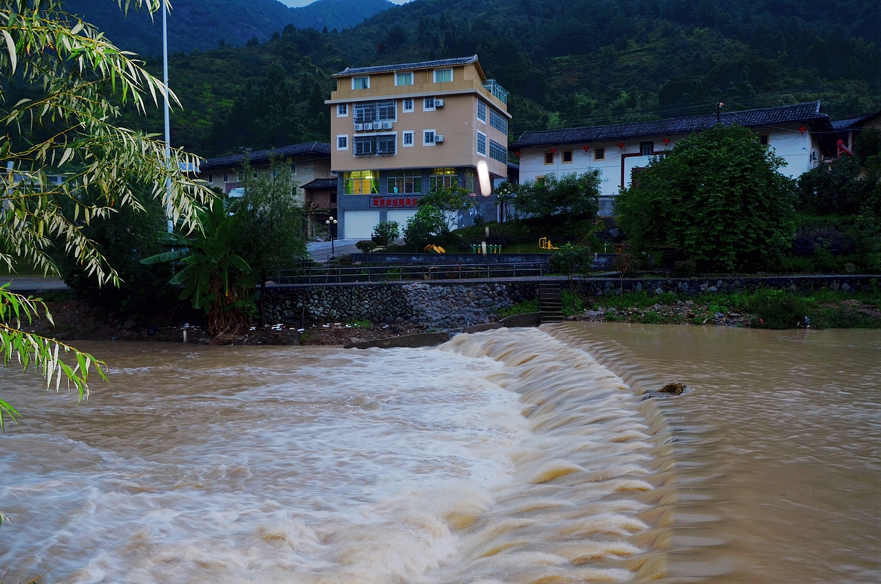 On The Way · 厦门——永定（图ZMTE1MzE3MzI=） - 风光摄影 - 站酷设计师kl525原创素材 - 站酷ZCOOL