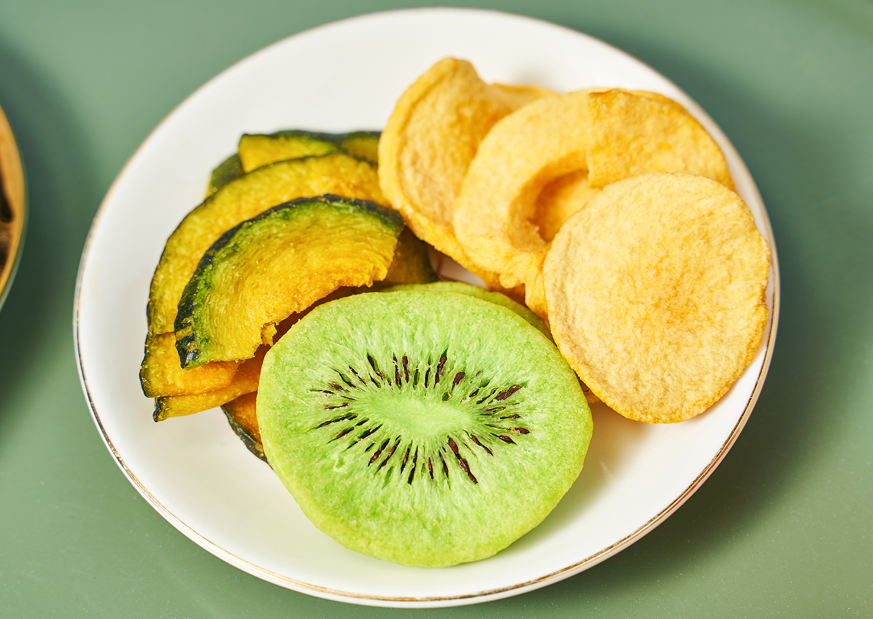 果蔬脆蔬菜干水果干零食礼盒萝卜干秋葵拍摄