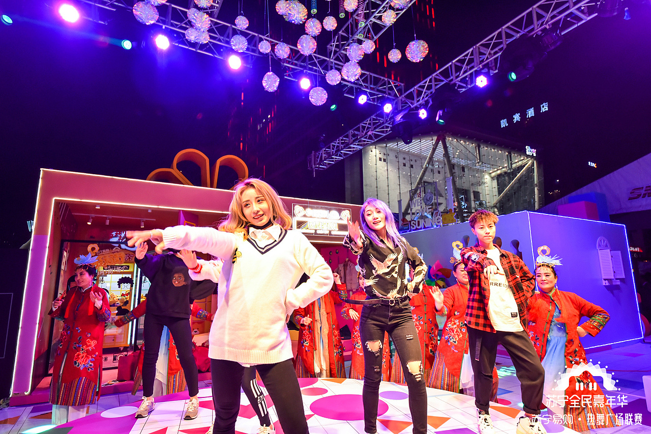 苏宁易购潮玩街设计分享（图ZMTM1MTg0Mzcy） - 展陈设计 - 站酷设计师SuperBrand信念原创素材 - 站酷ZCOOL