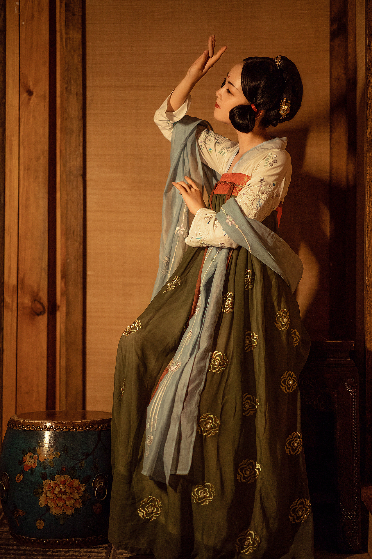 「空」（图ZMTY2OTY4OTg4） - 人像摄影 - 站酷设计师孟汤圆原创素材 - 站酷ZCOOL