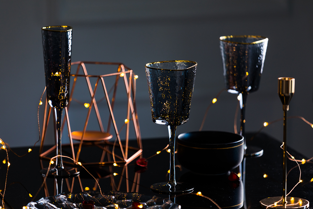 《天黑》| 高脚杯 | 葡萄酒杯 | 饮具