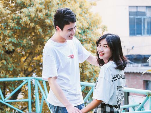 699文化创意园情侣照