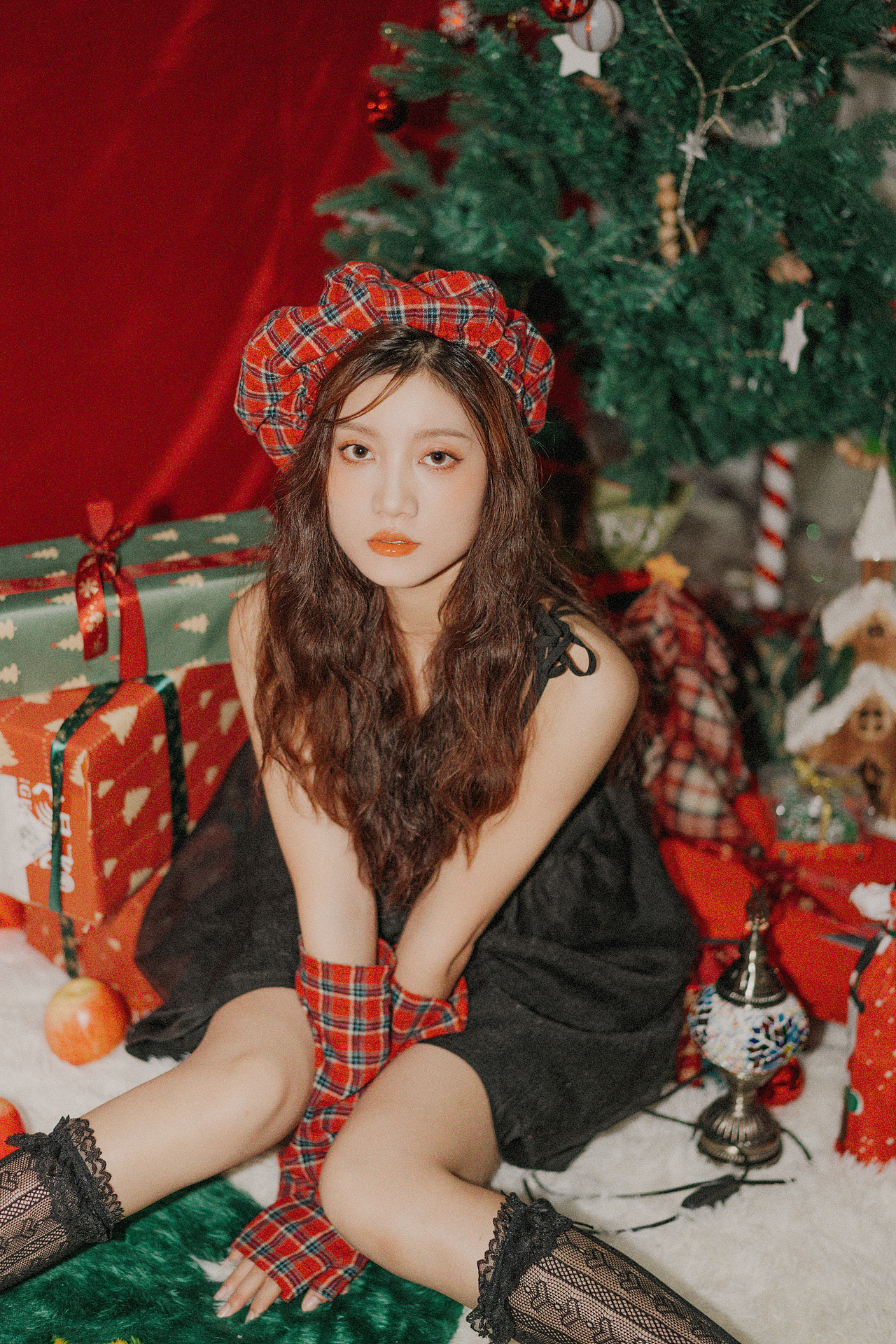 圣诞节（图ZMjgyOTM5NTQ0） - 人像摄影 - 站酷设计师拍照的嘎嘎鸭原创素材 - 站酷ZCOOL