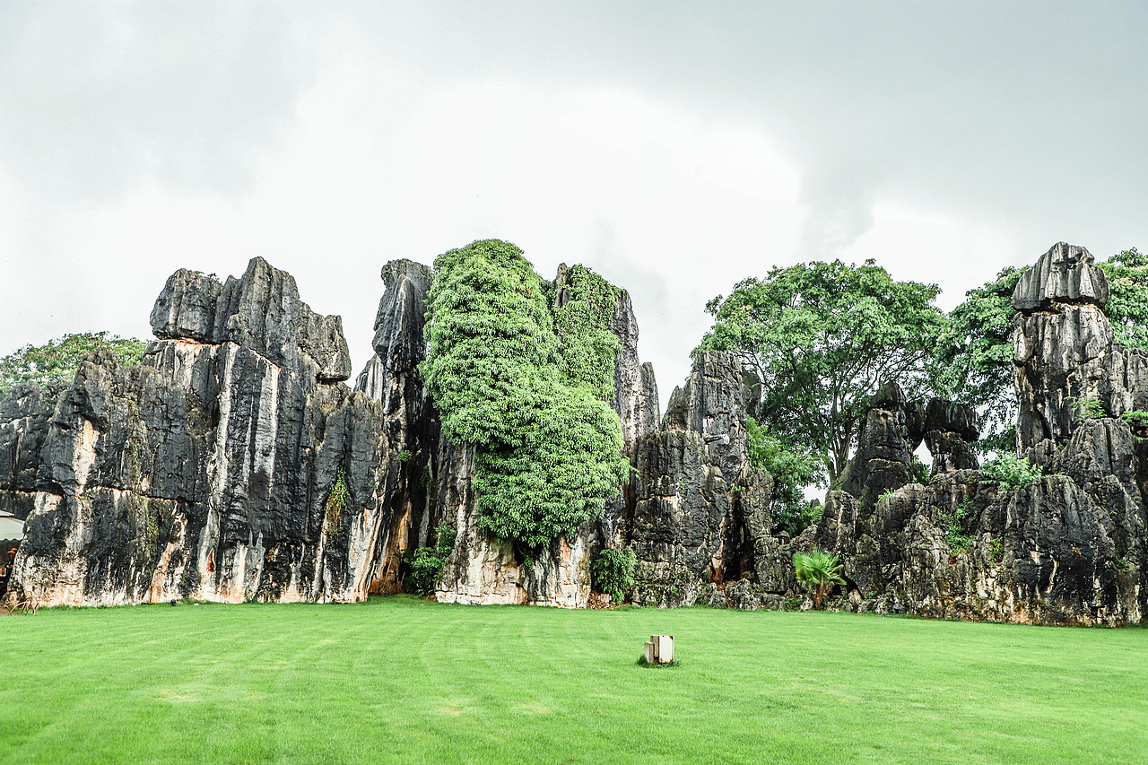 玉龙雪山 石林游