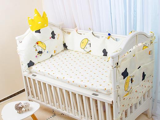 一款婴儿床产品拍摄