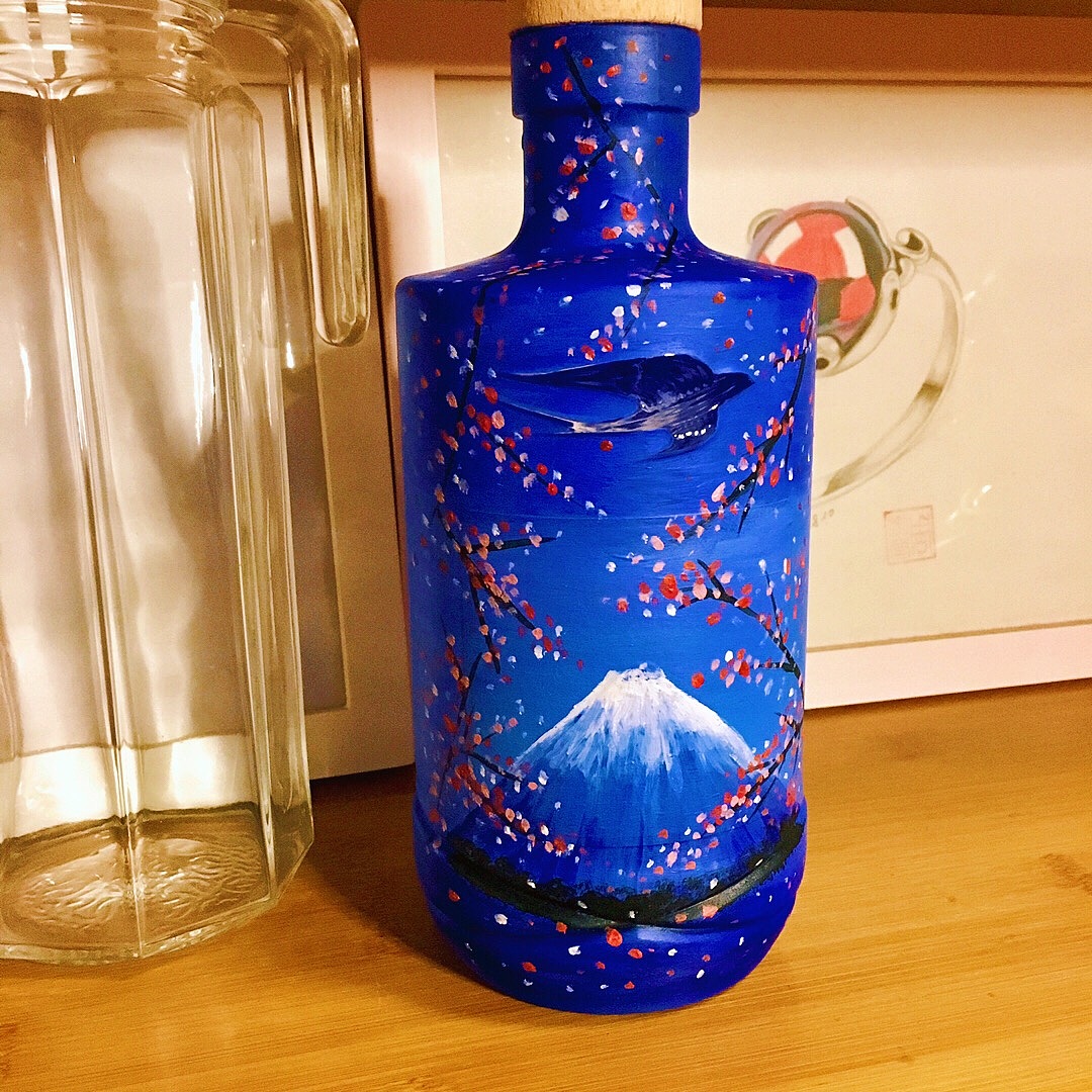 瓶子的新装-丙烯画