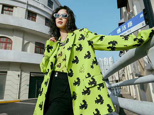 街拍女装修图