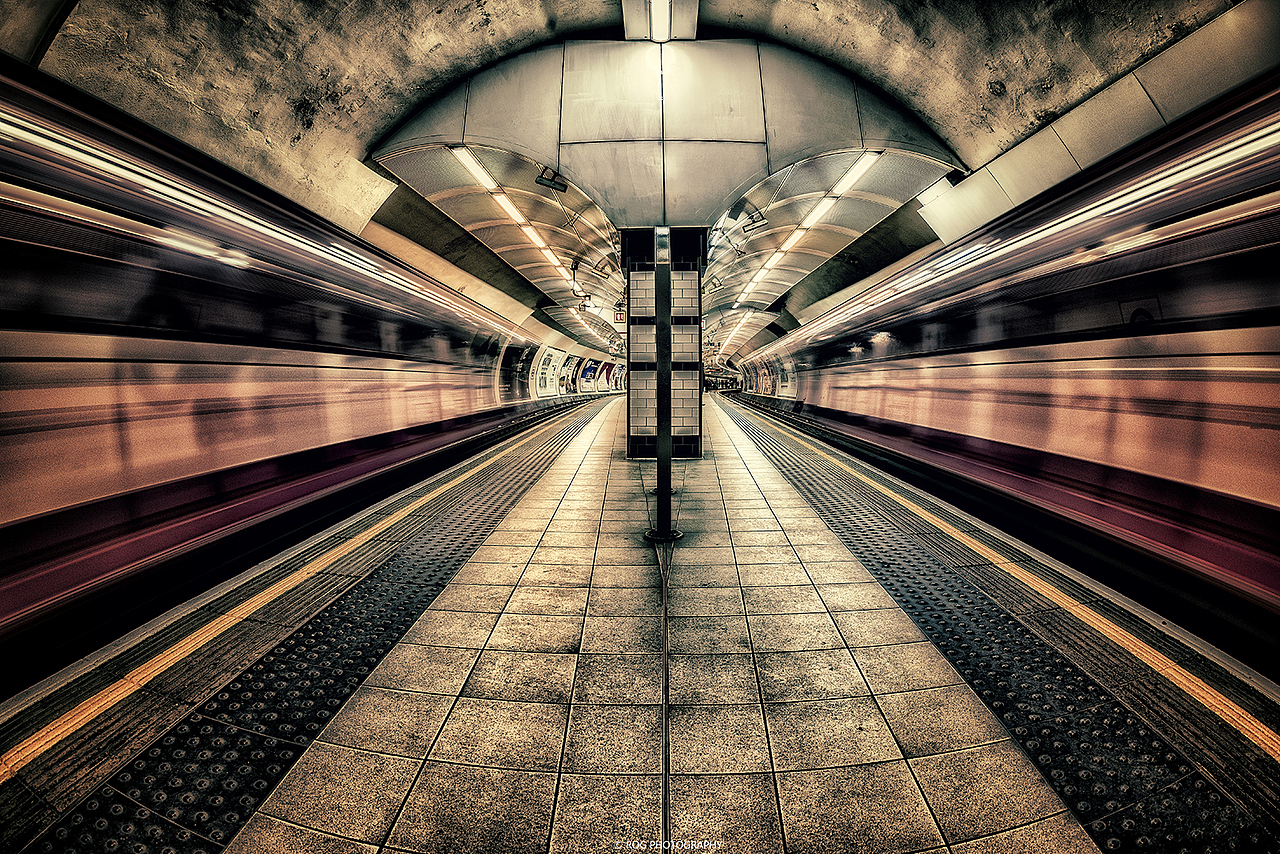 Lost in London（图ZMTU1MTI3NDg=） - 环境/建筑摄影 - 站酷设计师安一然Roger原创素材 - 站酷ZCOOL