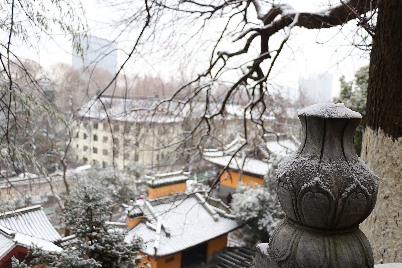 鸡鸣寺初雪（图ZMTgyNzI3ODQw） - 风光摄影 - 站酷设计师王小杰一号原创素材 - 站酷ZCOOL