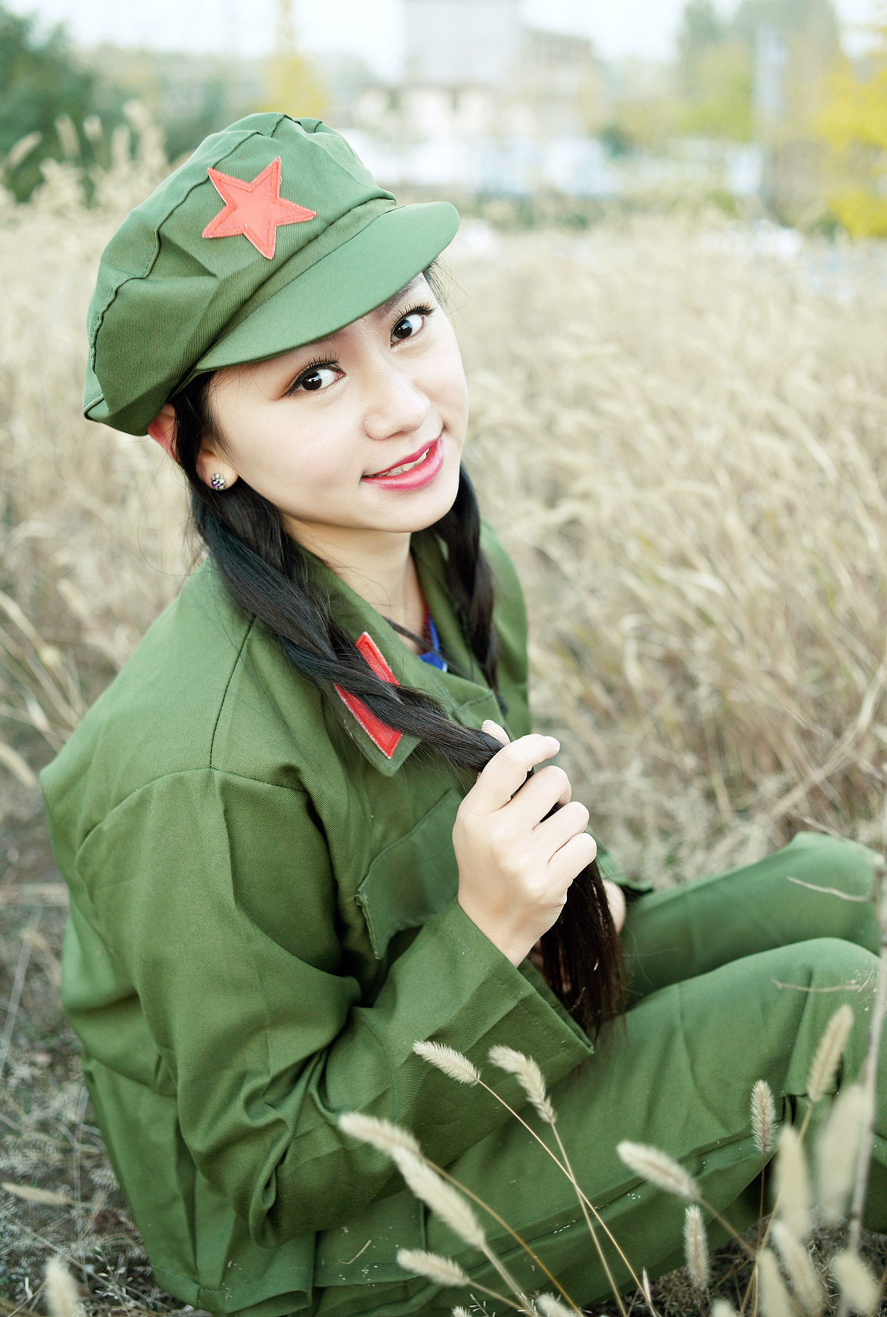 best小霞-军装（图ZNjMzNjA2NDA=） - 人像摄影 - 站酷设计师best小霞原创素材 - 站酷ZCOOL