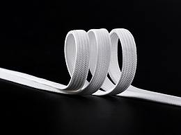 光與黑的結(jié)合，黑與黃的搭配讓黑色顯得不在壓抑變生動