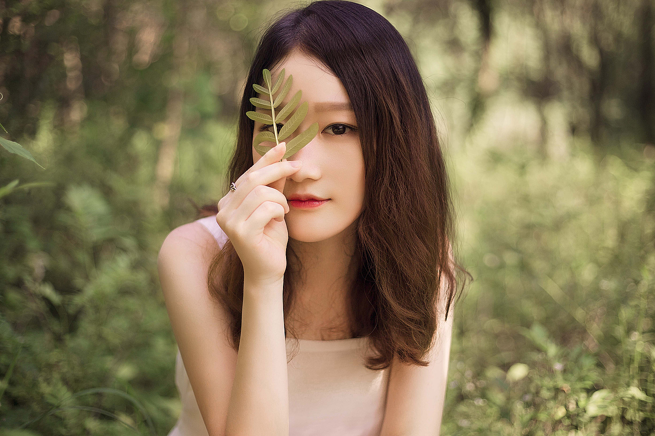自然卷女孩（图ZNTgzNTM4MzY=） - 人像摄影 - 站酷设计师福夏原创素材 - 站酷ZCOOL