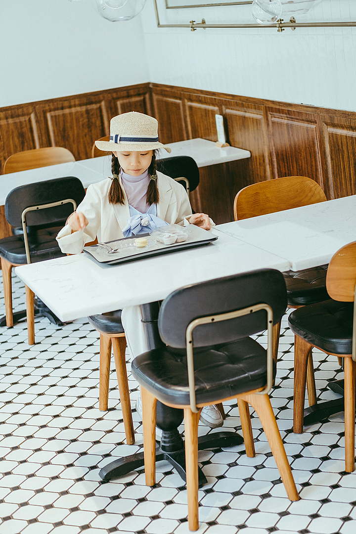 afternoon tea（圖ZMjYwMzAzNzE2） - 人像攝影 - 站酷設(shè)計師攝影師張洪山原創(chuàng)素材 - 站酷ZCOOL