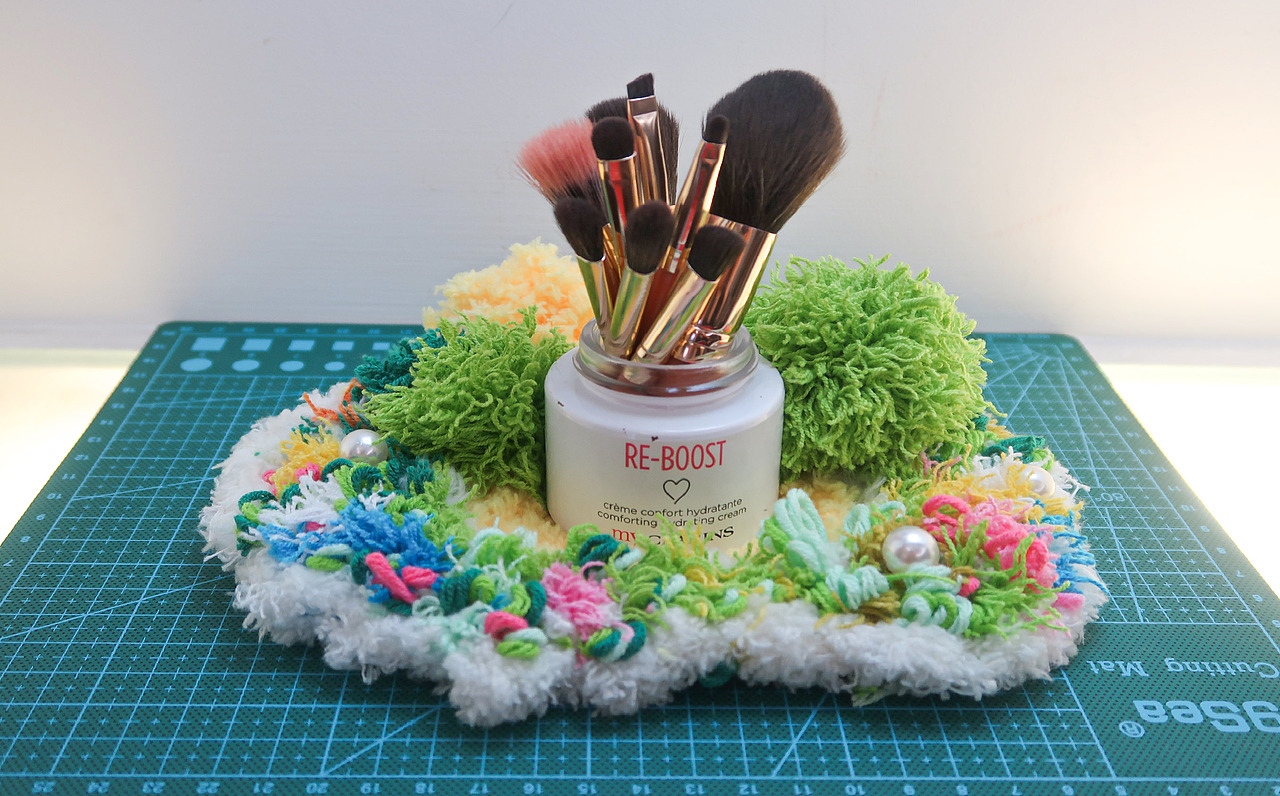 站酷×娇韵诗my CLARINS 好食肌长绽放丨空瓶改造设计（图ZMzQ1MTIxNzg4） - 海报 - 站酷设计师楠熙原创素材 - 站酷ZCOOL